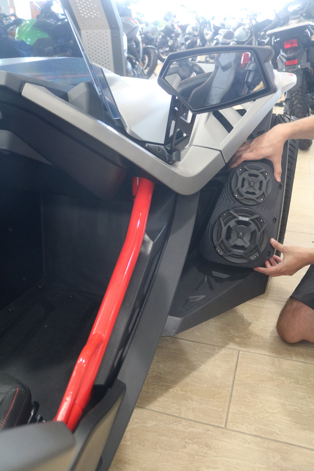 Polaris Slingshot Bluetooth LED Sound System - product detail 4