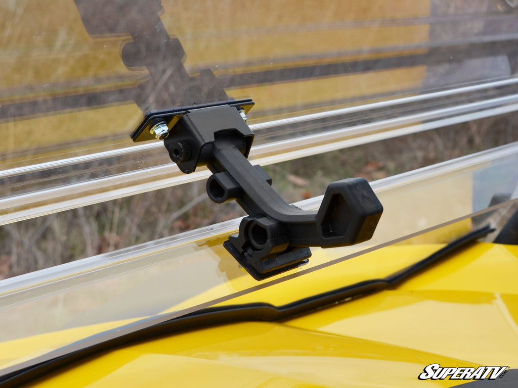 Can-Am Commander flip windshield vented position