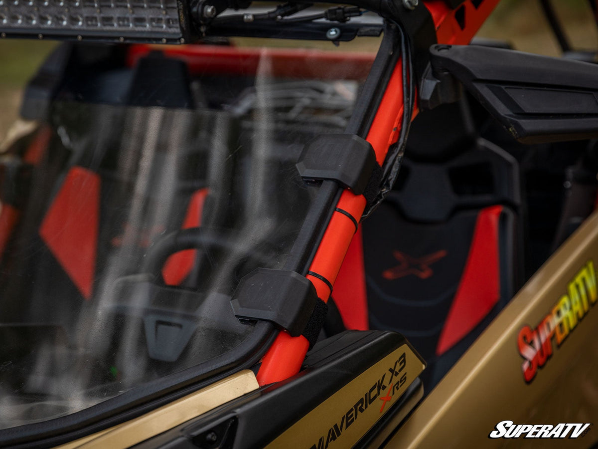 Can-Am Maverick X3 windshield polycarbonate and seal detail
