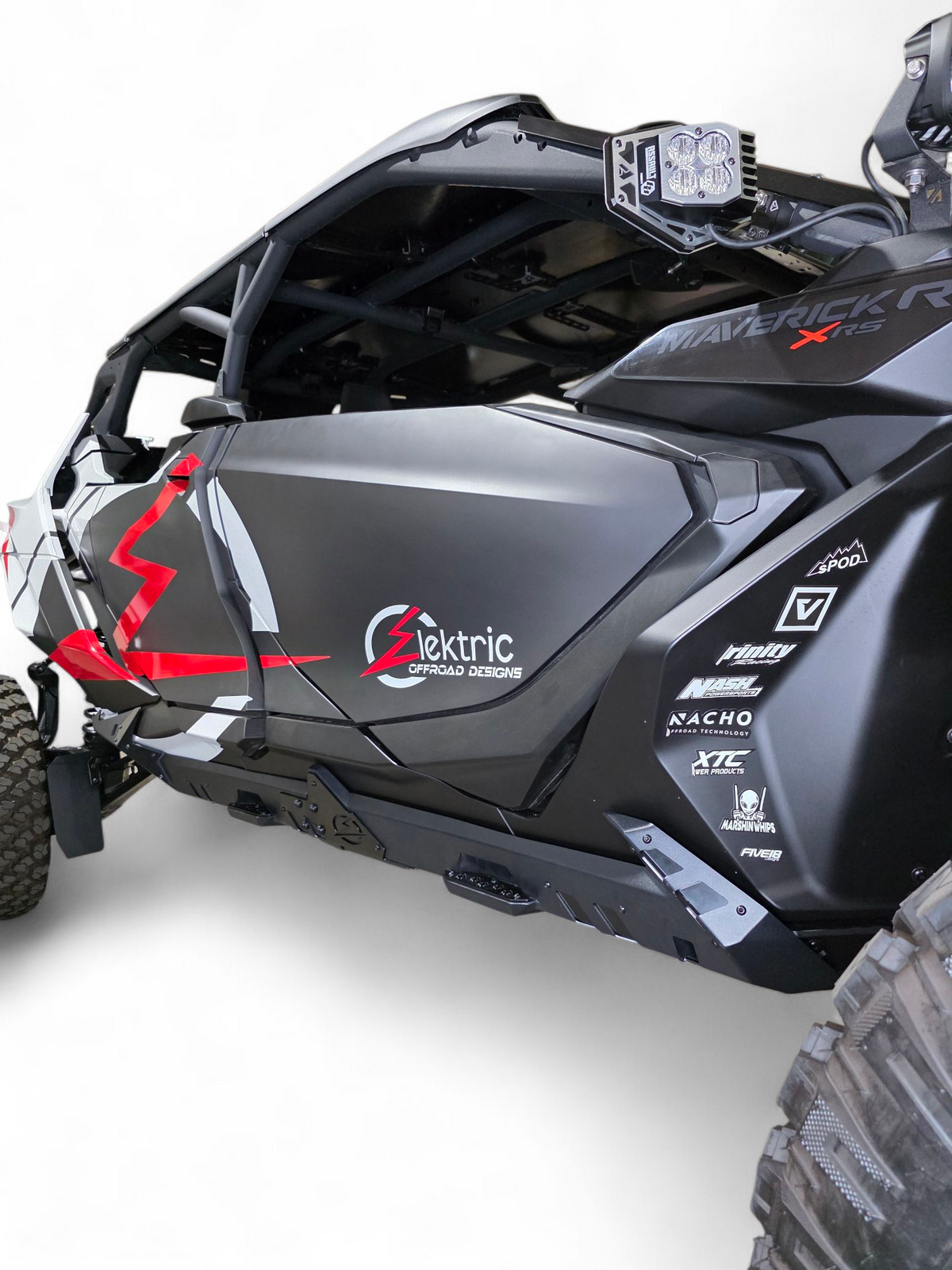Elektric RQRGA0001 Volt rock sliders installed on Can-Am Maverick R MAX