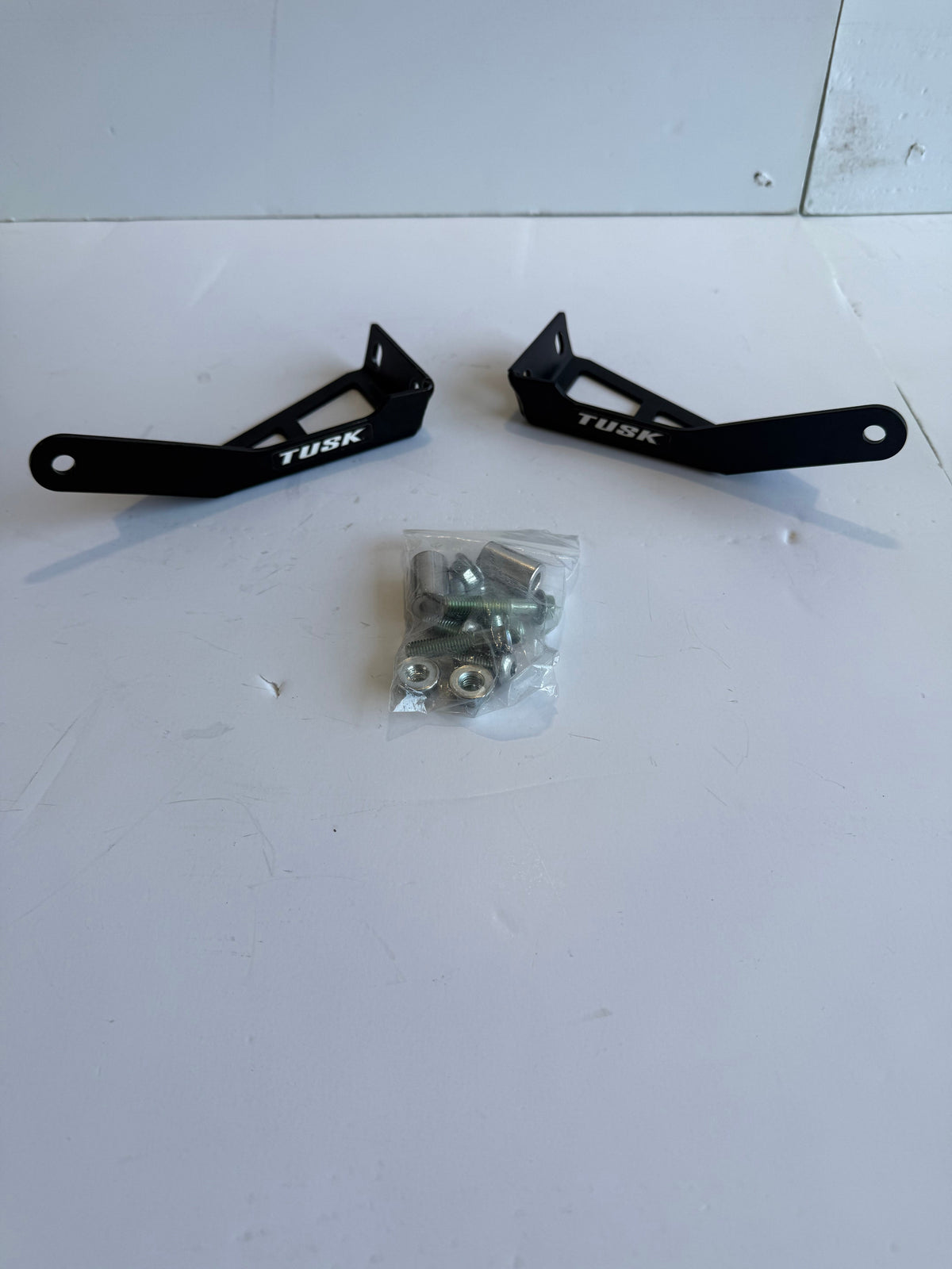 Tusk 187-345-0001 LED Light Bar Brackets 30 inch Straight/Curved for Polaris General 4 1000 Ride Command Edition 2019,2022